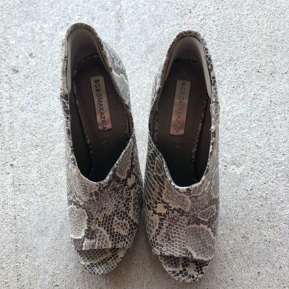 BCBGMaxAzria Snakeskin Heels Size 6 - Picture 6 of 6